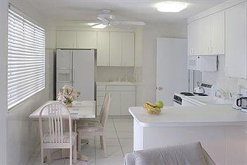 Gulfside Resort Unit 2 St. Pete Beach Buitenkant foto